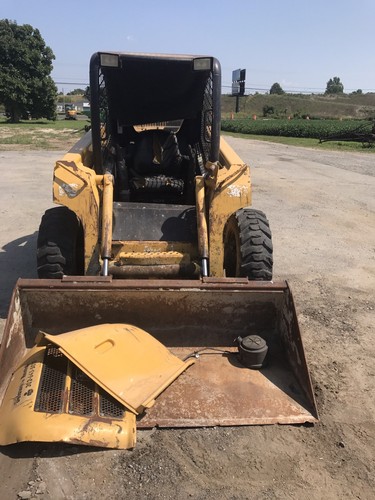 John Deere 240 Skid Steer