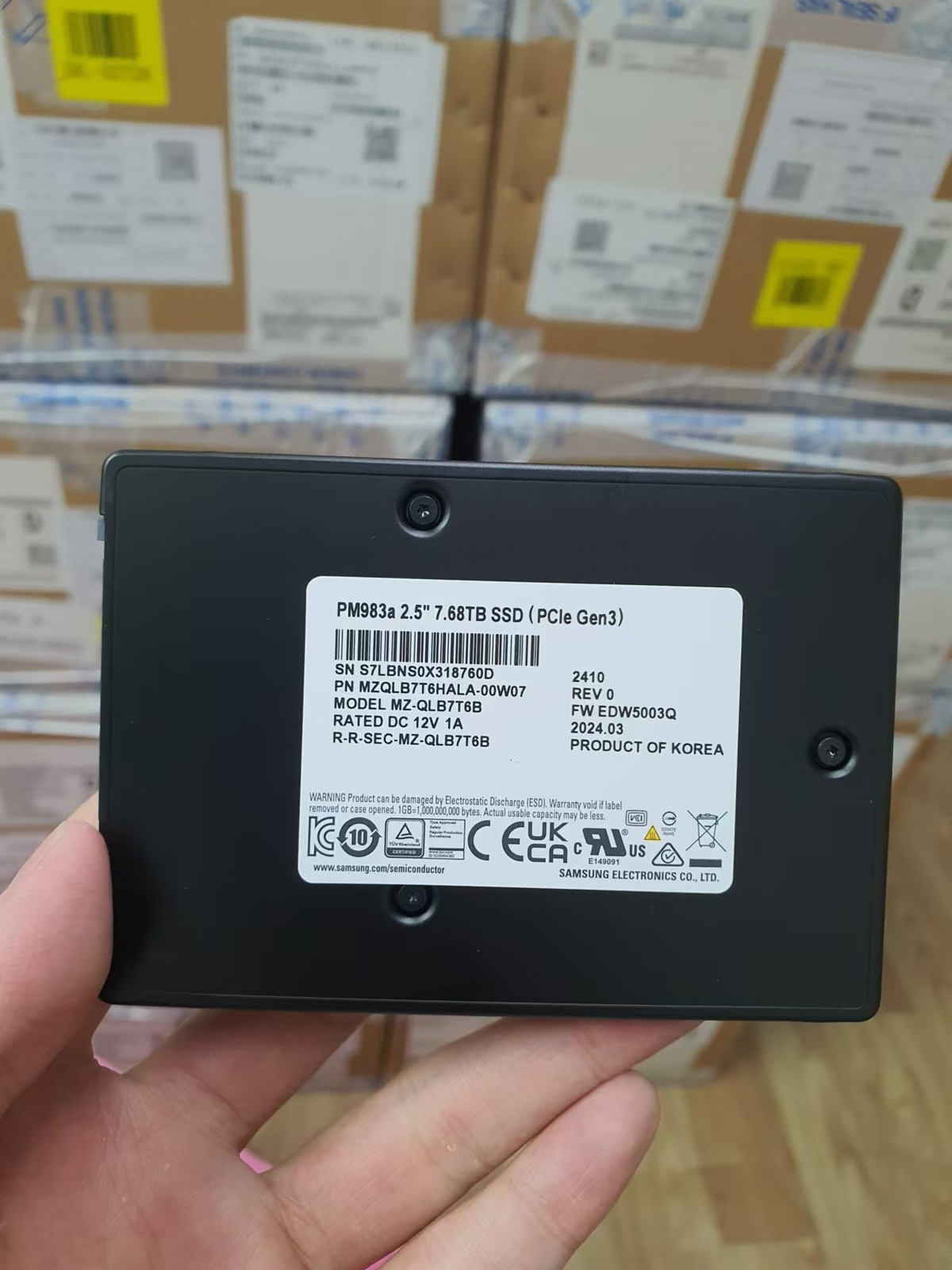 k*3様 デル i7-7700 16GBメモリ 1TB NVMe SSD Off k*3様 デル i7-7700 16GBメモリ 1TB NVMe SSD Off デスクトップPC