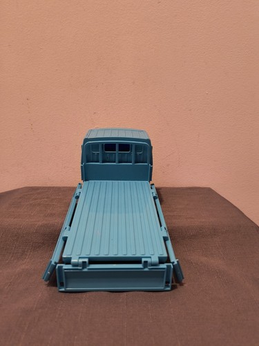 click n' play truck Blue