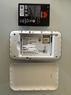 Huawei Mobile WiFi E5785Lh-22c 300 Mbps 4G LTE Cat6 2.4GHz/5GHz hotspot used