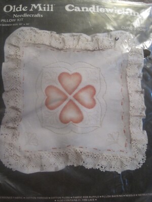 NEW Olde Mill Needlecrafts Candlewicking Cupid's Bow/HEART Pillow Kit #08-56