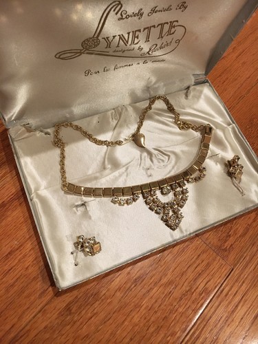 vintage jewelryえす Vintage CINER Gripoix Glass Cabochon Rhinestone Gold Tone