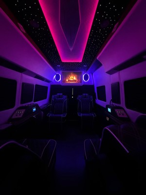 image 12 of interior