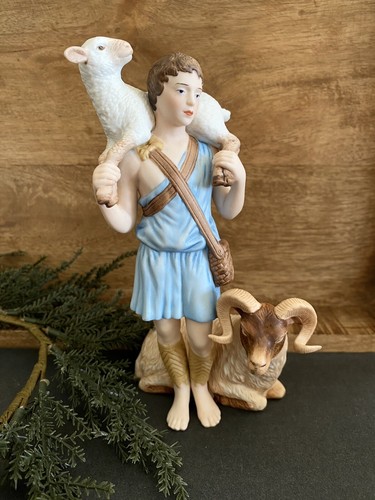 アンリ人形　Shepherd lying with lambs nativity アンリ人形 Shepherd lying with lambs nativity