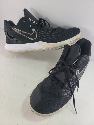 RARE Nike Kyrie Flytrap II Basketball Shoes Black/Black