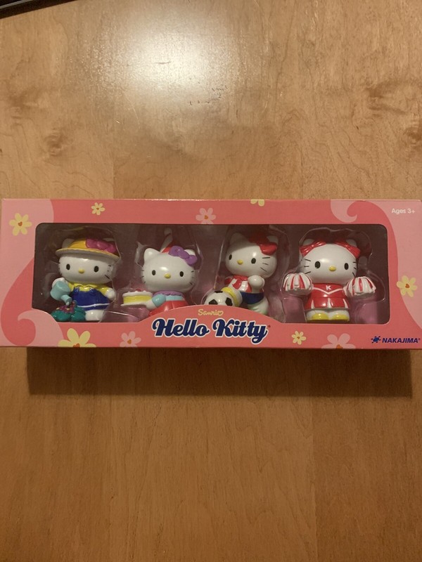 hello kitty kimmy doll