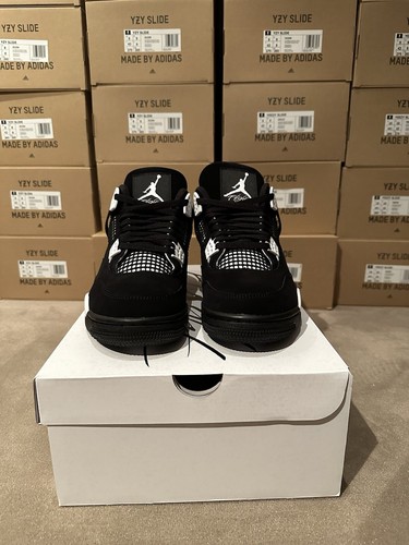 JORDAN JORDAN 4 WHITE THUNDER SIZE EU 44