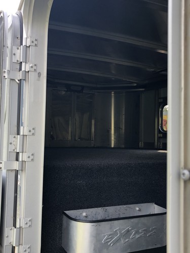 2006 Exiss Event 4 Horse Slant Load Trailer