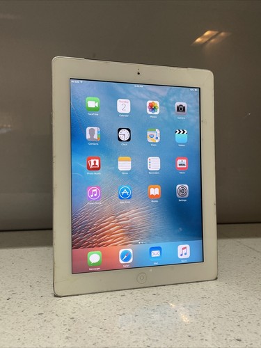 Apple iPad 2 32GB, A1396 Wi-Fi + 3G (Unlocked), 9.7in white (AU