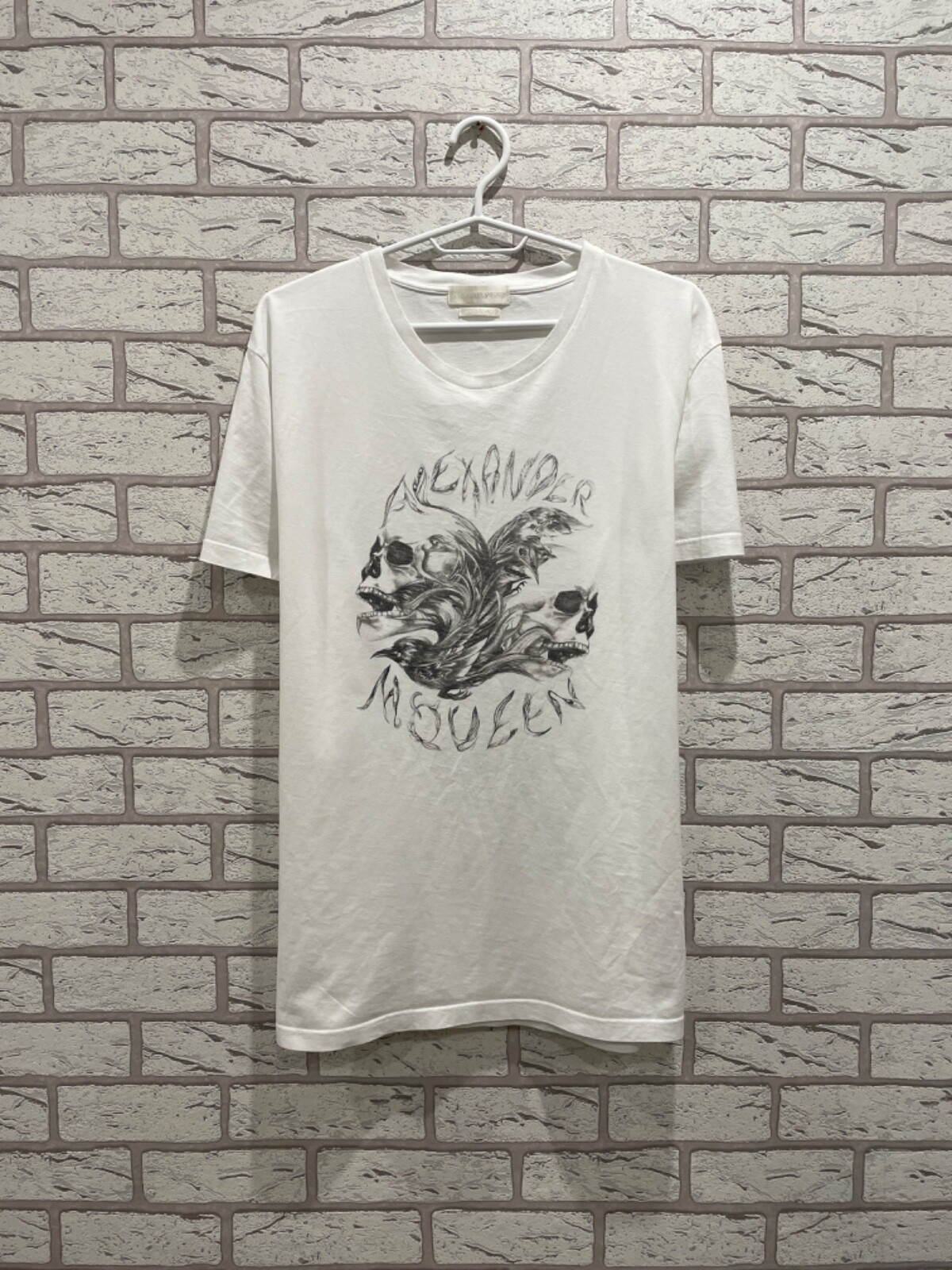 Tシャツ・カットソー MCQUEEN Flocked 'Skull' T-shirt White/Black Alexander McQueen skull-print Cotton T-shirt | White