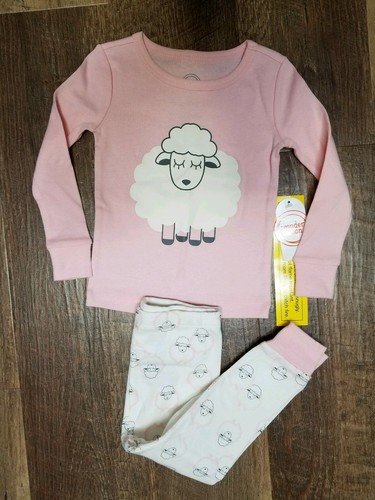 NEW!!! Toddler girls sheep snug fitting pajamas Sz. 18M