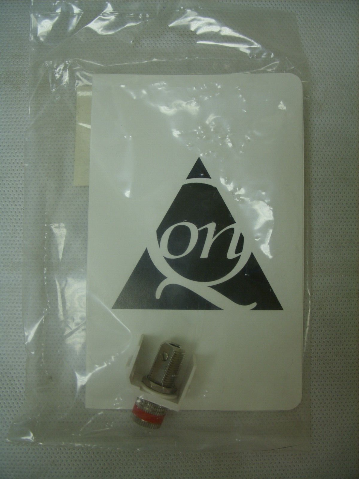 OnQ 364295-01 Anyport Black Band Audio Binding Post - Red - NOS