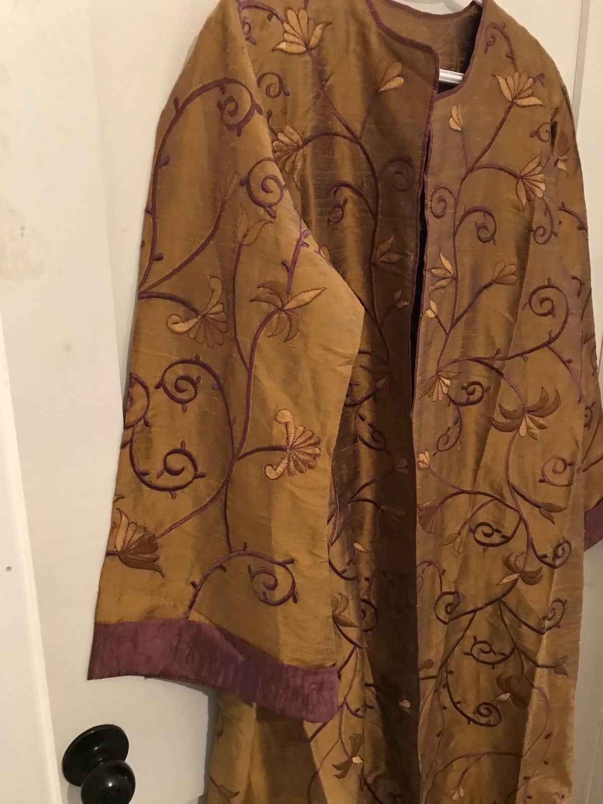 Wonderful Gold Purple Floral Embroidered Robe Size Large