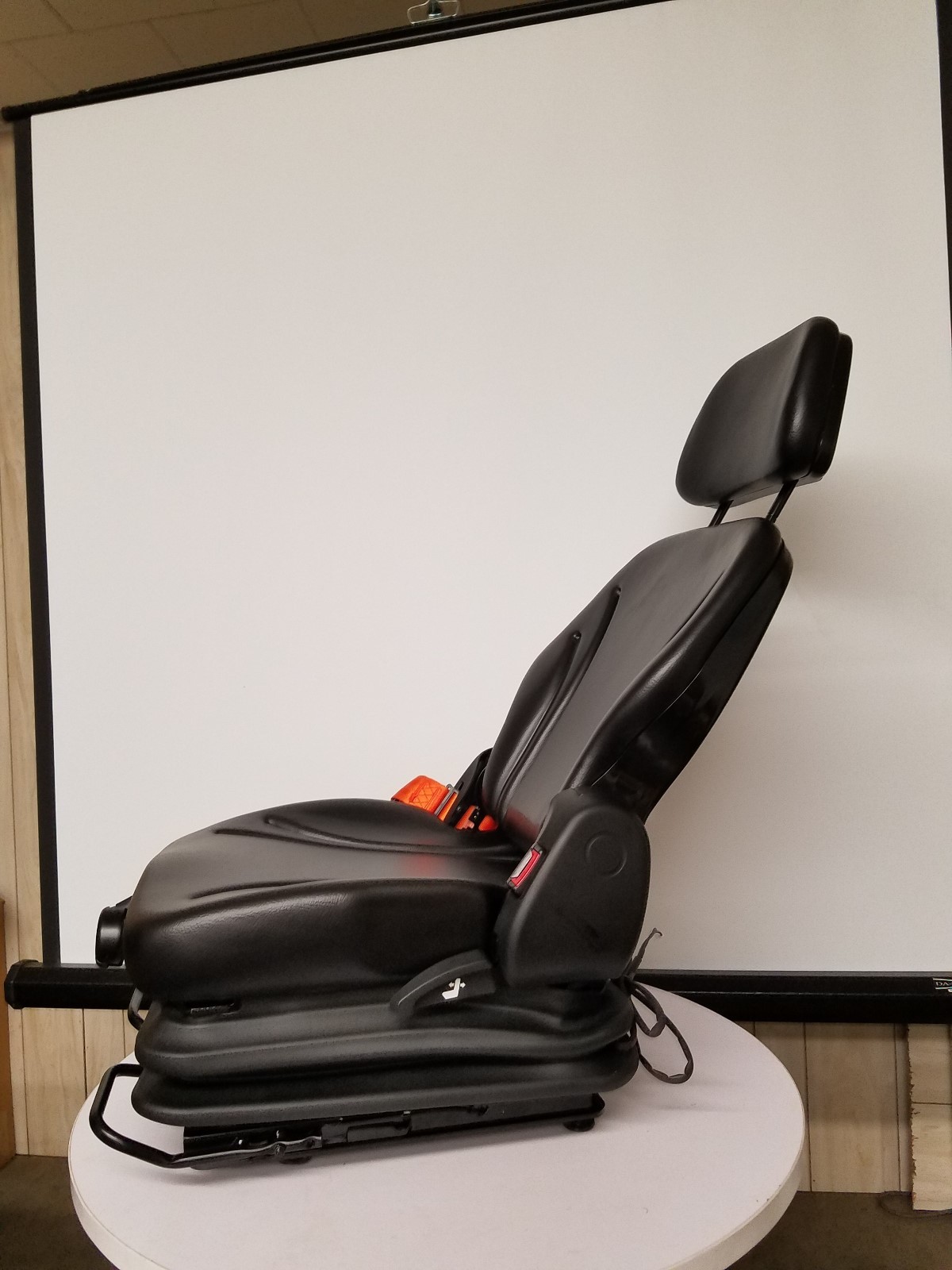 Seat for Construction, ZTR Mower, Skid Steer, Paving Machinery, Mini Excavators