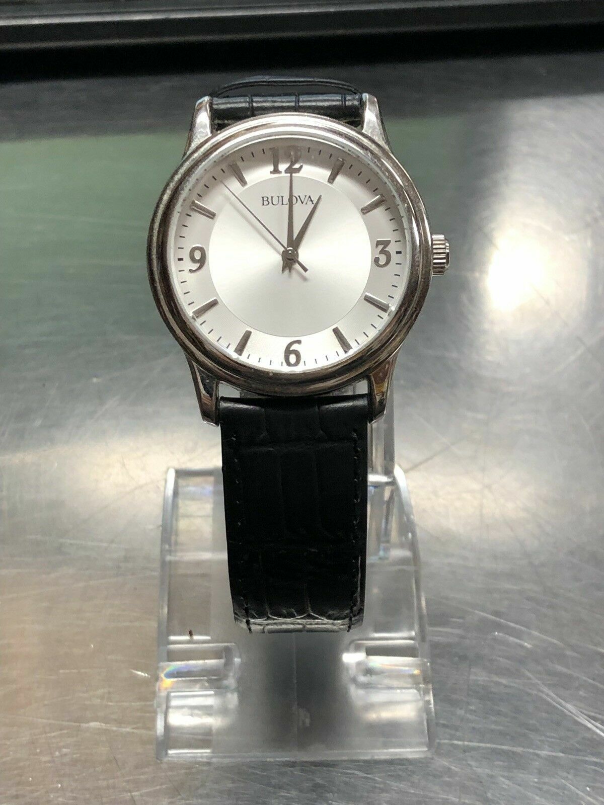 Bulova Corporate Collection 96A28 Leather Men's Quartz Watch Bulova Corporate Collection 96A28 Leather Men's Quartz Watch