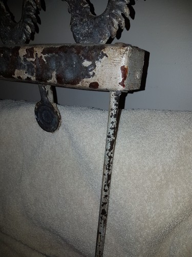 ANTIQUE CARNIVAL SHOOTING GALLERY TARGET ,STILL ON RODS ,DOUBLE TARGET