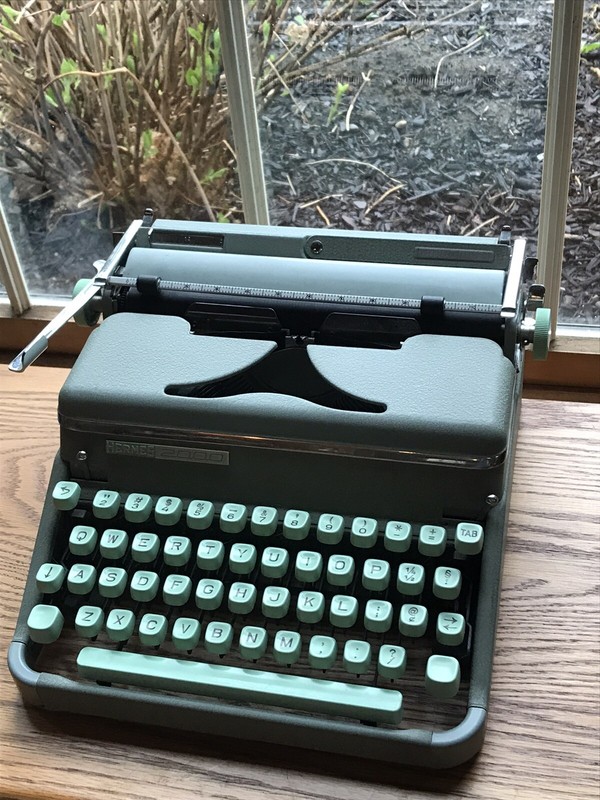 1959 Hermes 2000 on the Typewriter Database