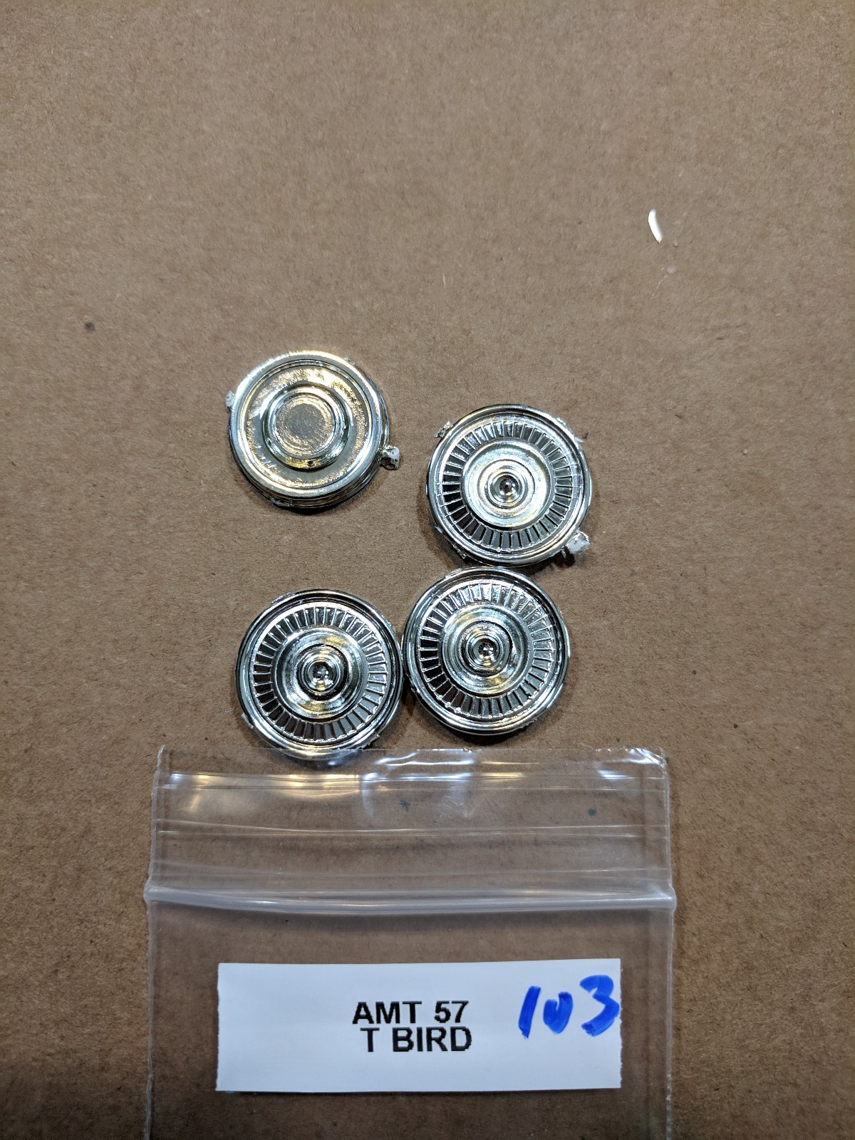 AMT 57 FORD T-BIRD STOCK WHEELS (NEW)