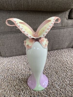 Franz Porcelain Collection Papillion Butterfly Spread Wings 15'' Vase XP1692 EUC
