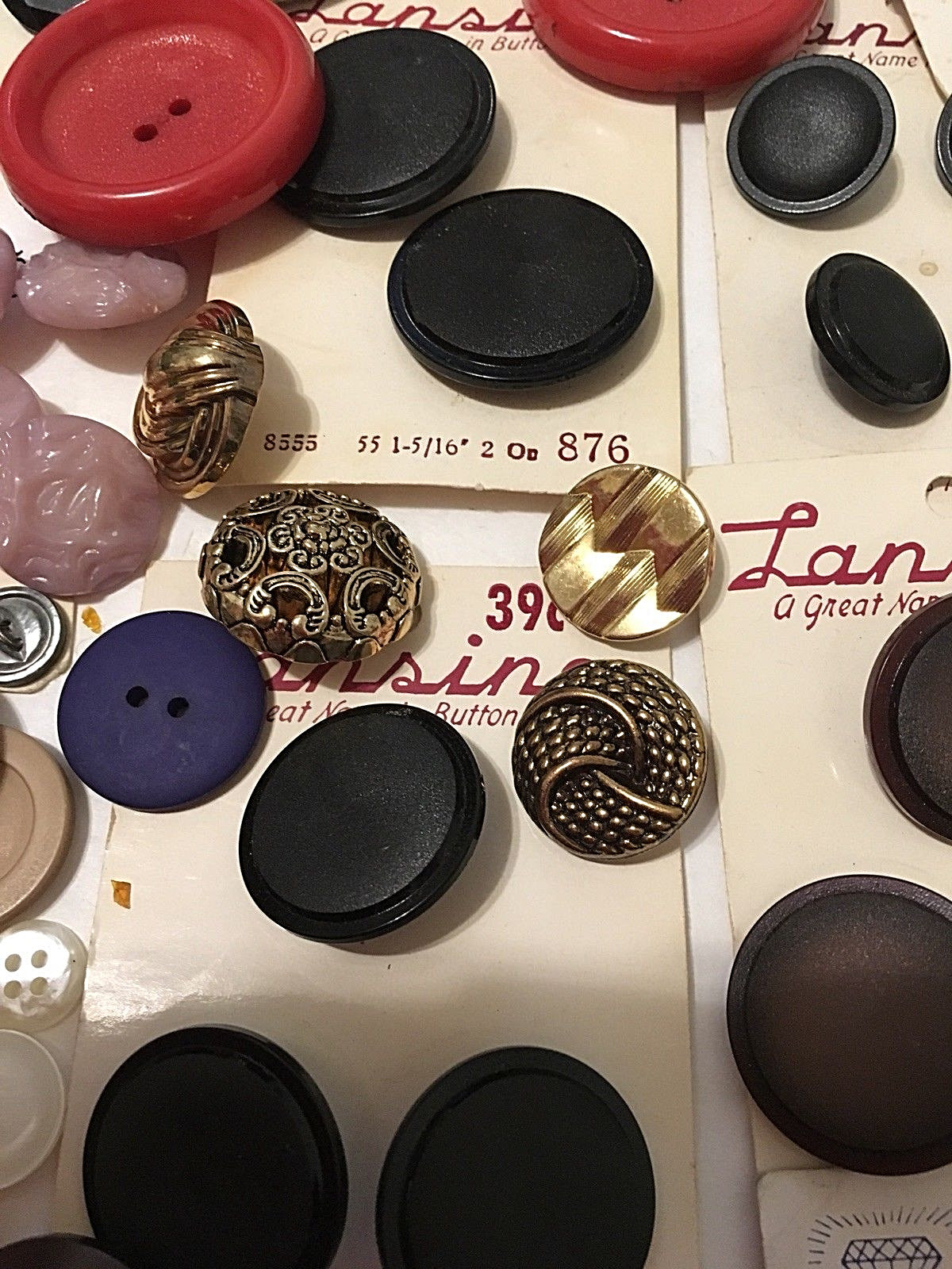 2+ Pounds Vintage Unsorted Estate Lot of Buttons other in Decorative Candy Tin