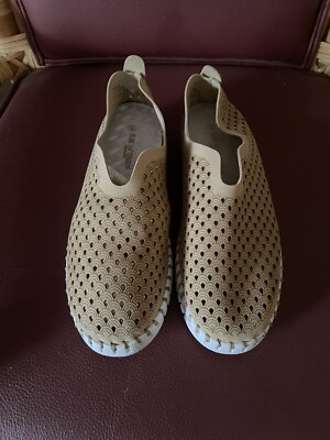 Isle Jacobson The Tulip Shoes Latte Size 9/39.