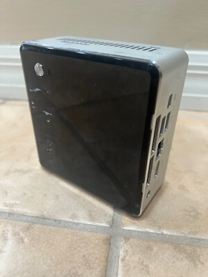 Intel NUC Micro Computer NUC6i5SYH i5-6260U 1.8Ghz/8GB/250GB