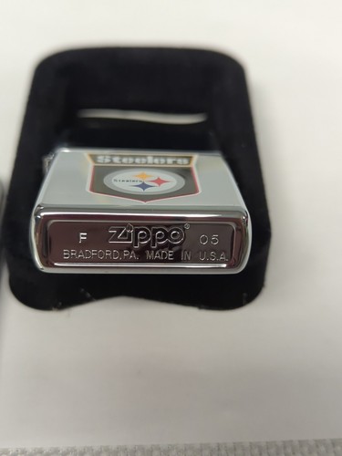 Sealed 2005 Zippo NFL Pittsburgh Steelers Lighter in Tin Box, NOS