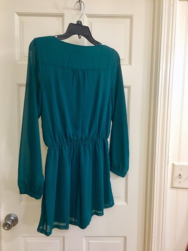 Women’s Express Green Long Sleeve Sheer Romper Small