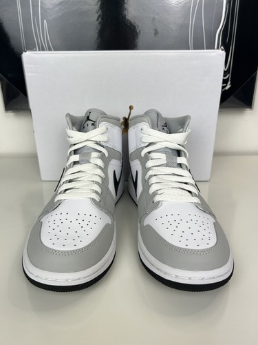 Pre-owned Jordan Wmns Air  1 Mid Grey Fog Bq6472-015 Women's Size 7.5 / Men's Size 6 In White