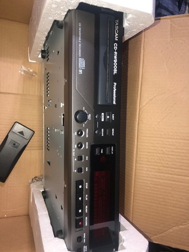 Tascam CD-RW900SL Rack Mountable DigitaL CDR BURNER Almost Mint Very Clean