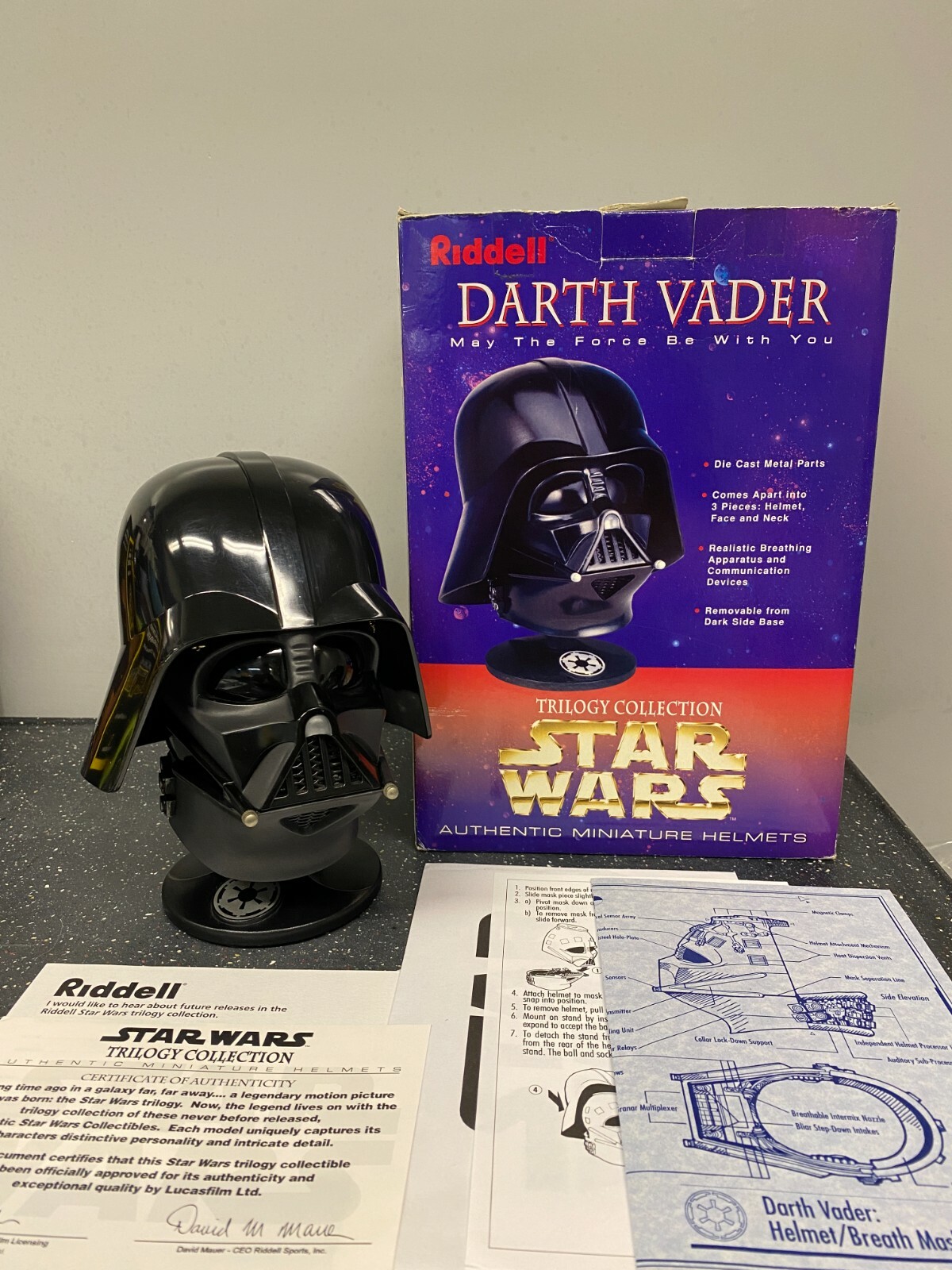Riddell ライデル社 ミニチュアヘルメット ダースベイダー 1997 レア品