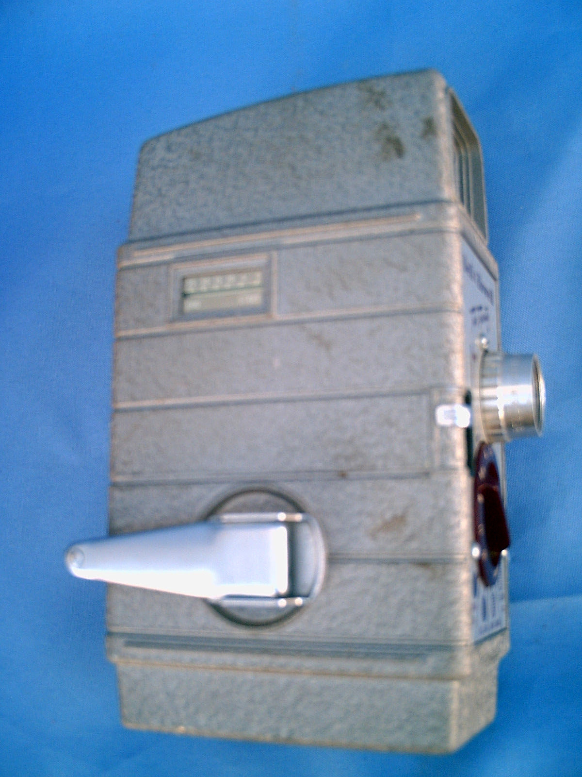 VINTAGE Belle & Howell Kodachrome 25 Two Twenty Home Movie Film Camera w/Case