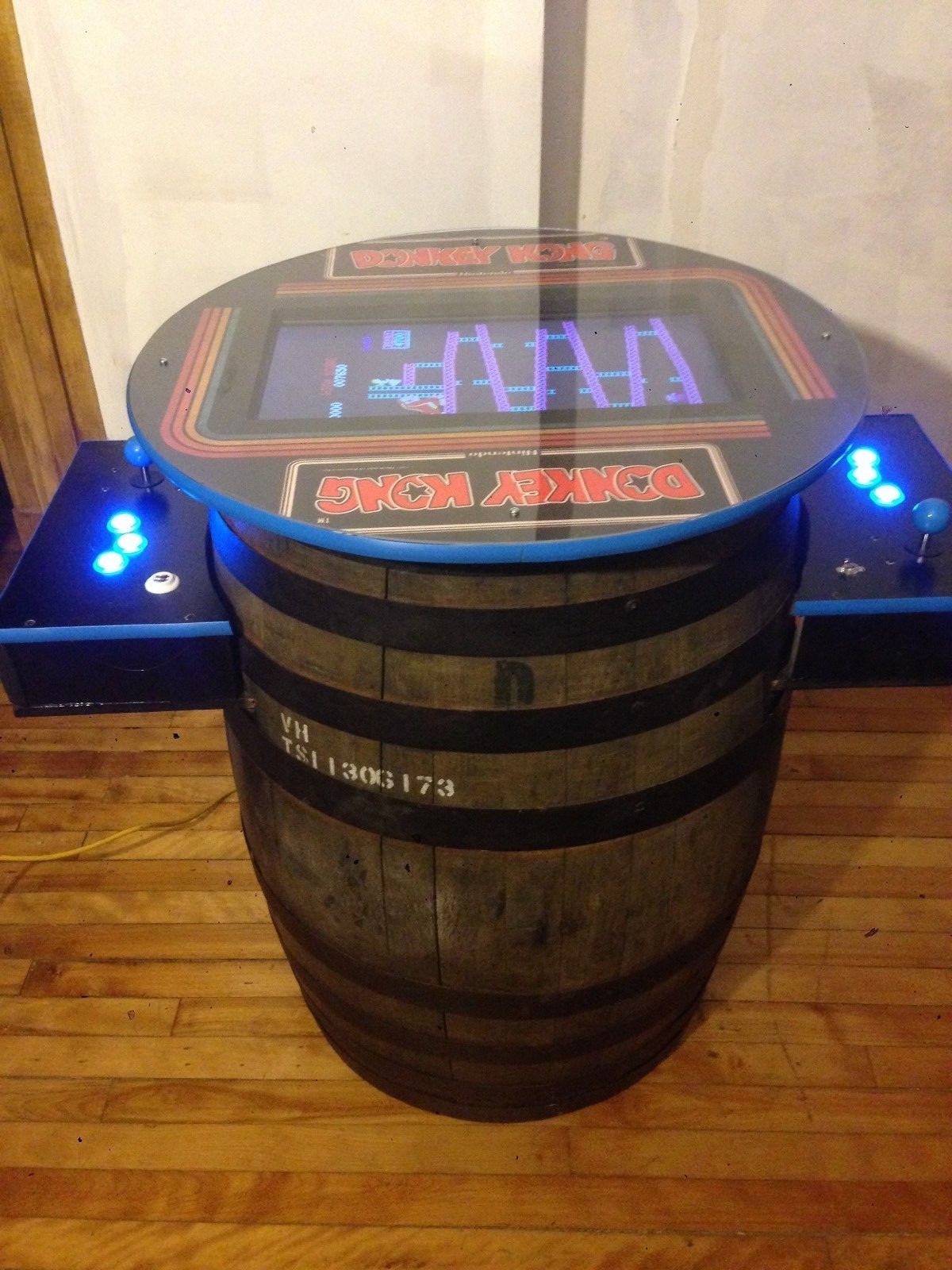 Donkey Kong Cocktail Arcade Machine Real Whiskey Barrel 60 Arcade Classics