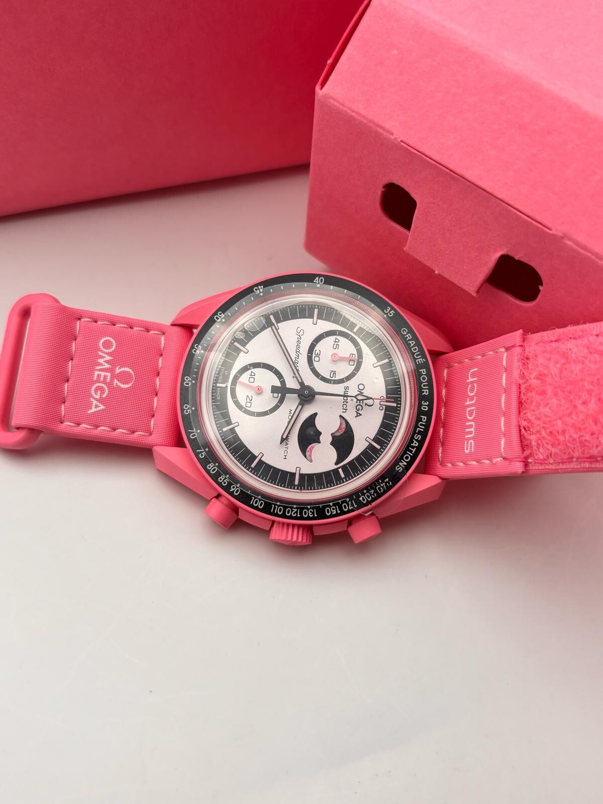 最安値】 Swatch x OMEGA MISSION TO THE PINK Swatch x OMEGA