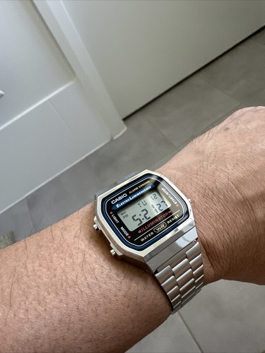 №1ヴィンテージ＆ブラウン円形68 CASIO WATCH 80'S VINTAGE RETRO A168WA-1 A168WA A168 12-MNTH