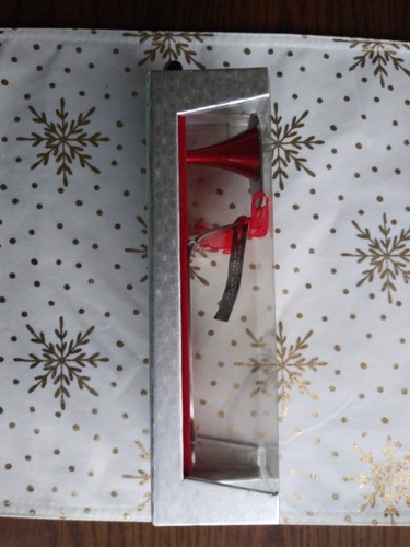 Gourmet Wedding Cake Server High Heel Shoe Red Glitter Silver Wild Eye