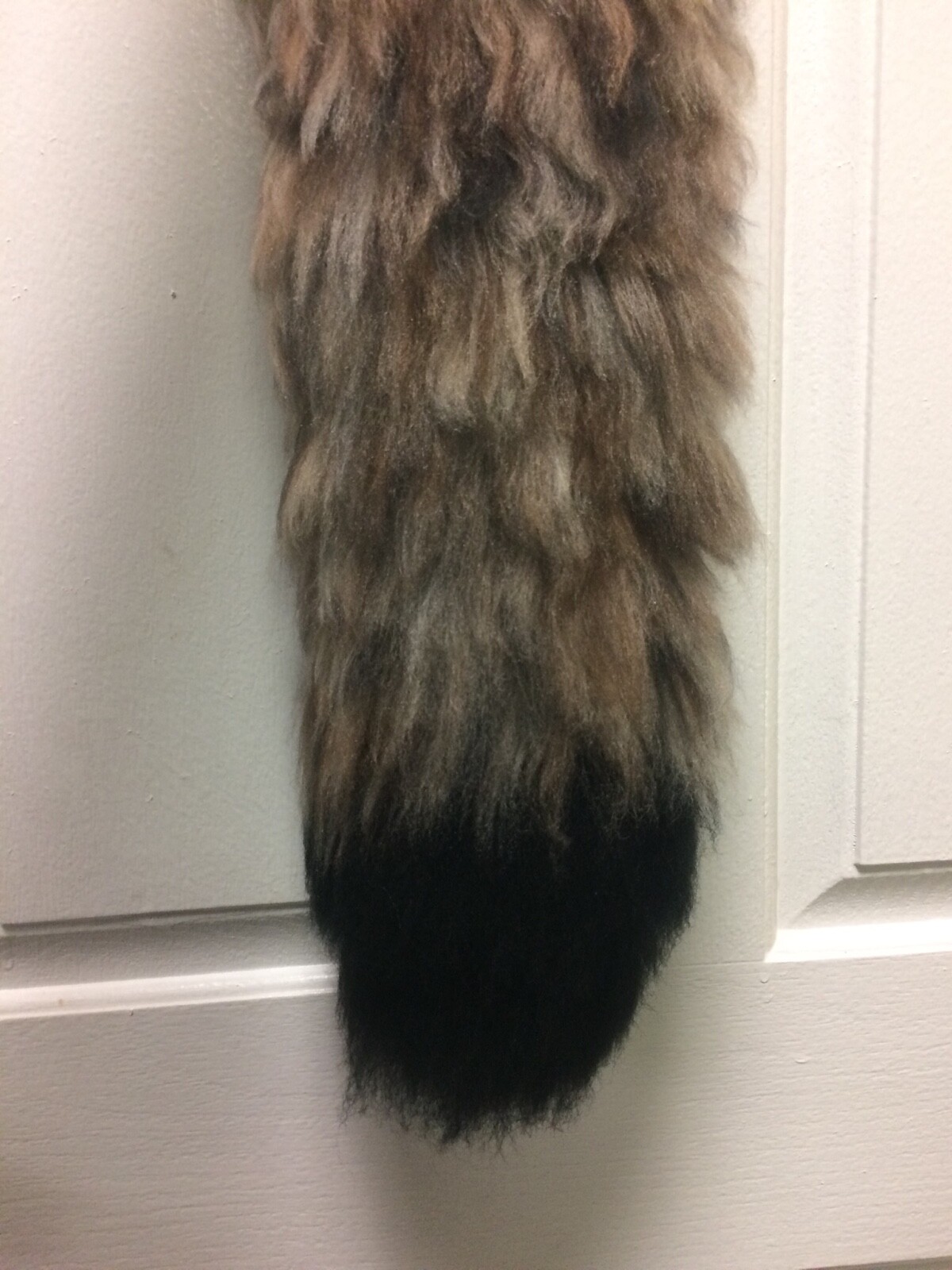 Brown Black-Tipped Wolf Tail (Yarn)