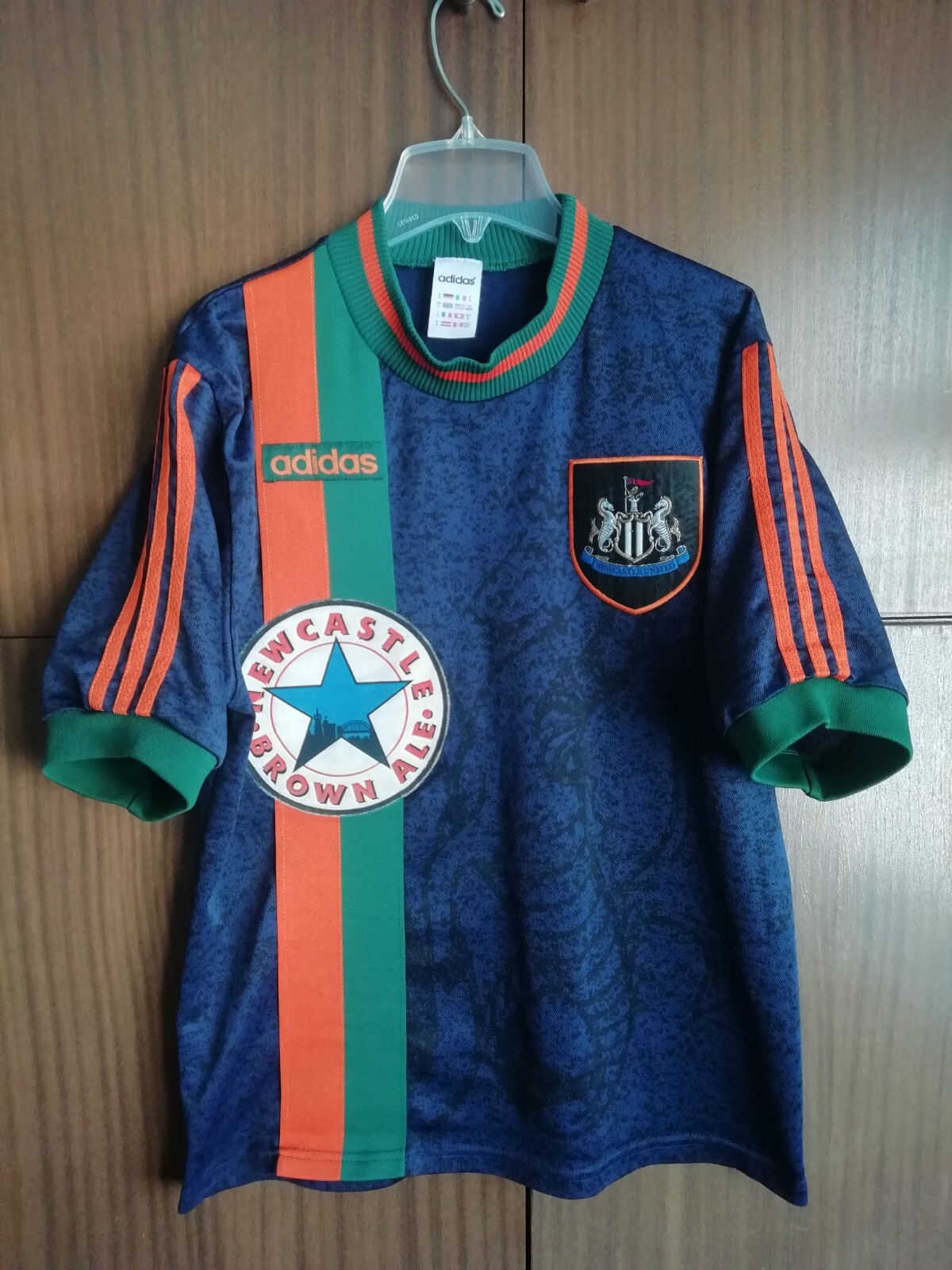 アディダス　ニューカッスル　1997-1998 アウェイ ユニフォーム NEWCASTLE UNITED 1997 1998 AWAY FOOTBALL SHIRT ADIDAS JERSEY