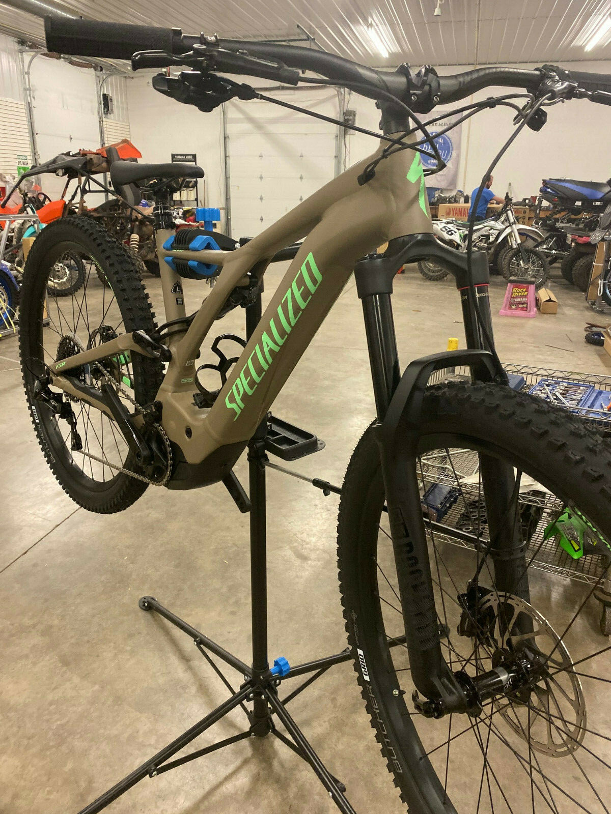 USED DEMO ~~ 2019 Specialized Turbo Levo Comp with warranty ~~ MAKE AN OFFER!
