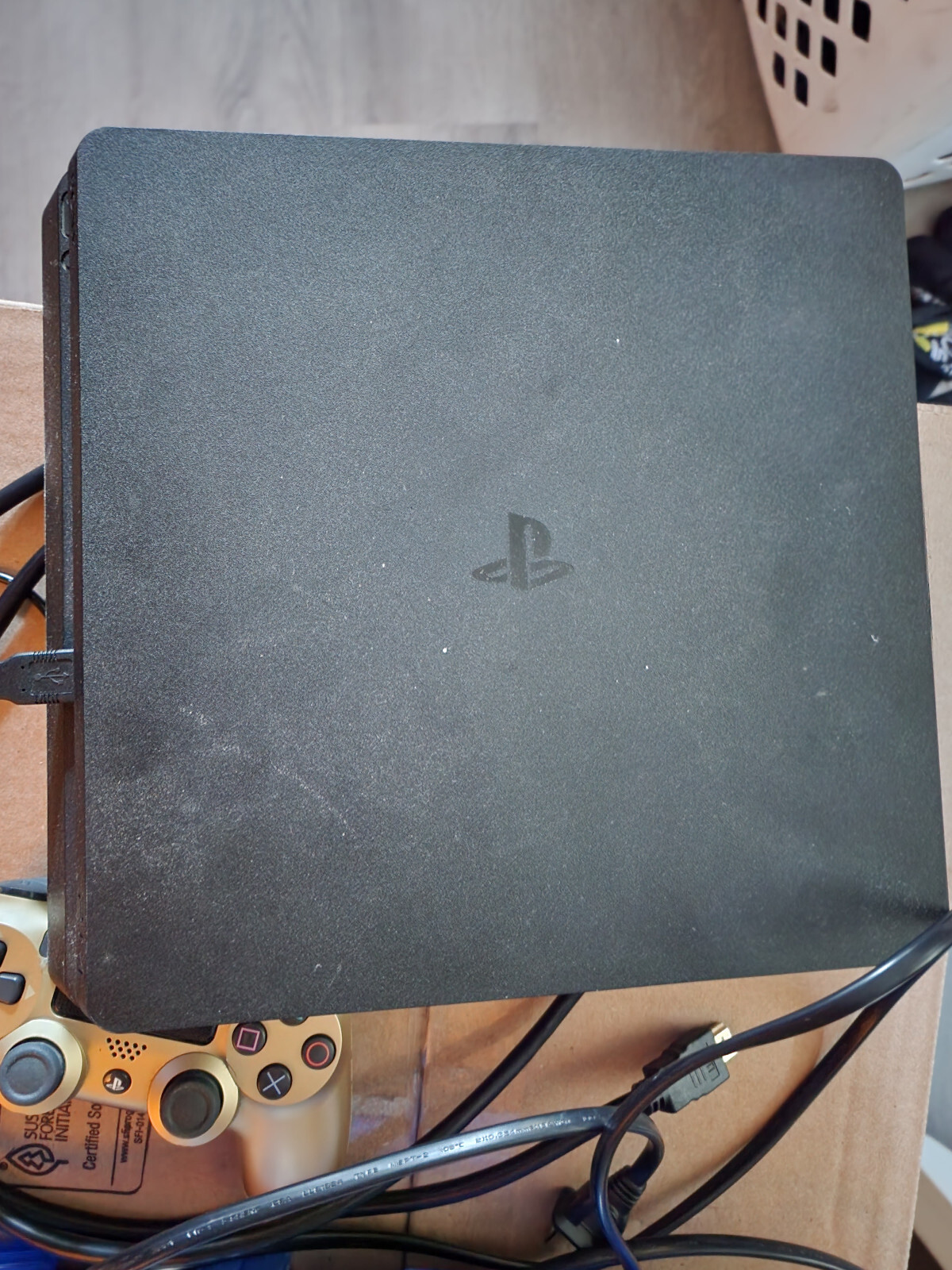 Sony PS4 PlayStation 4 1TB Slim with 8 games, Tested
