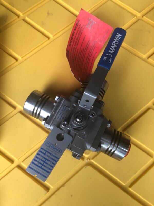 Marwin Stainless Steel 3-Way Ball Valve Model # 3L-2Q33FT.