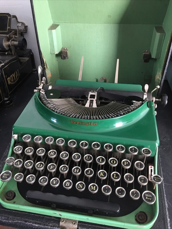 1922 Remington Portable on the Typewriter Database
