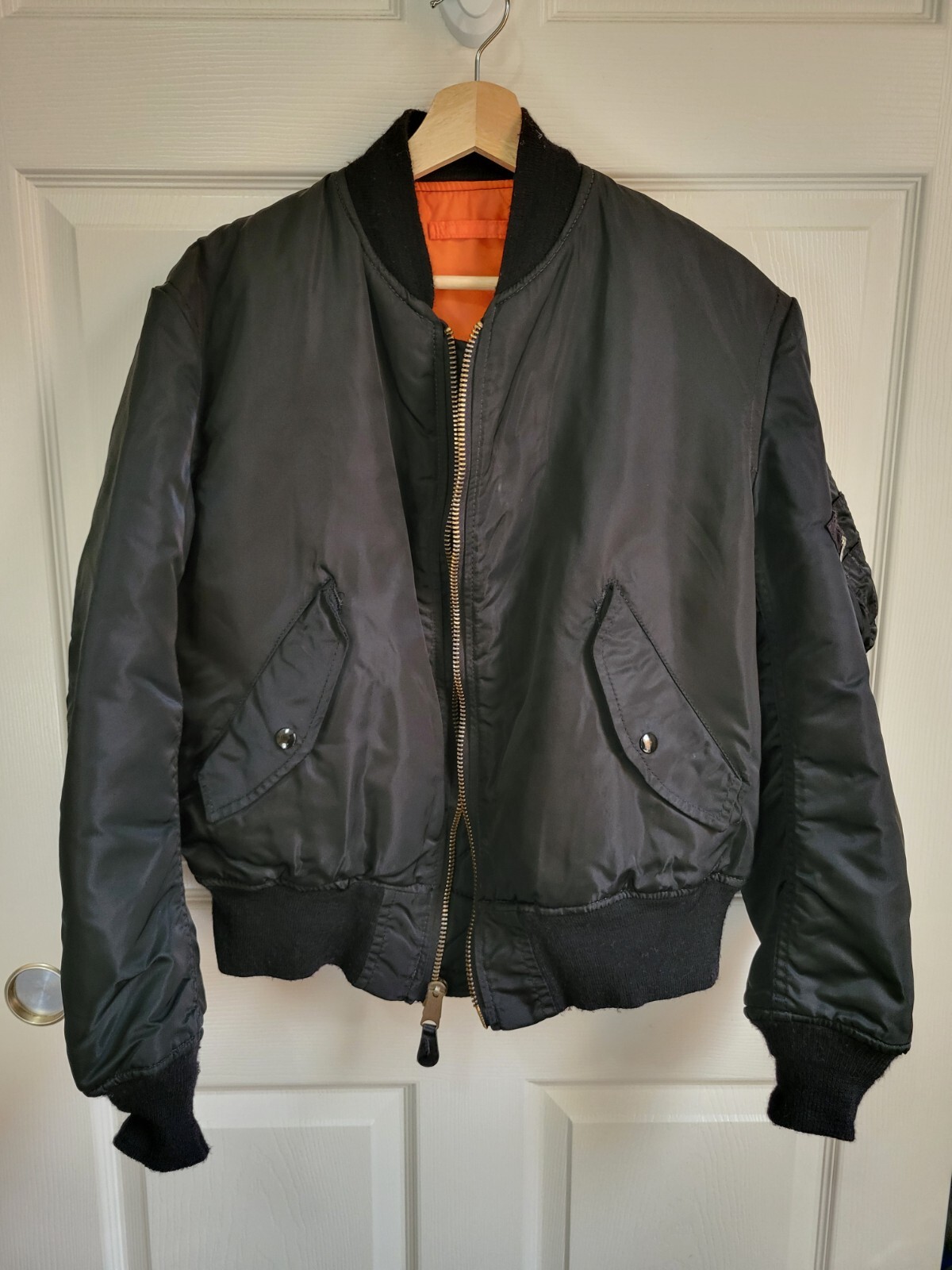 90s Vintage Alpha Industries MA-1 Flight Bomber Jacket 90s Vintage Alpha Industries MA-1 Flight Bomber Jacket