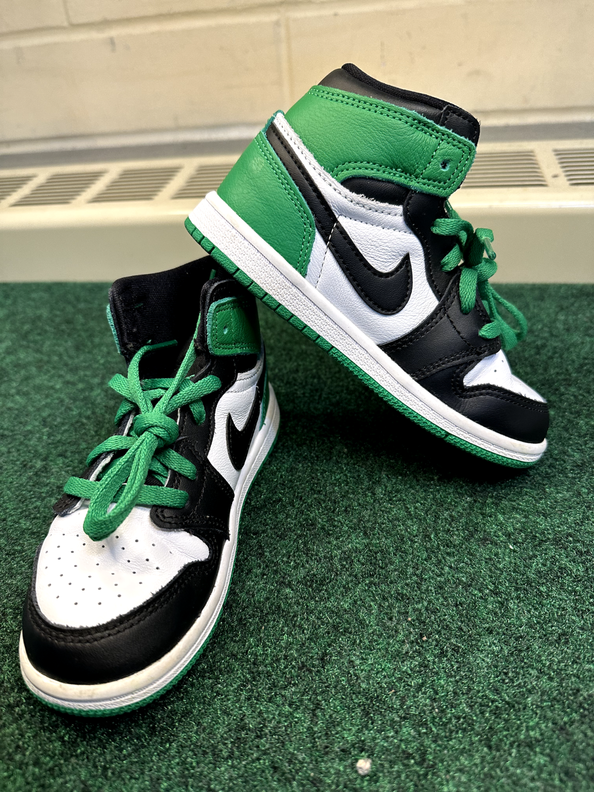 Toddler's Nike Air Jordan 1 Retro High Lucky Green Sz 9.5 | eBay