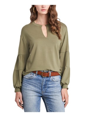 

1. Женский зеленый эластичный топ с разрезом и длинными рукавами STATE