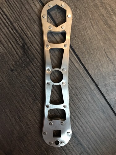 Apollo Little Focus 6 Wrench Lighting