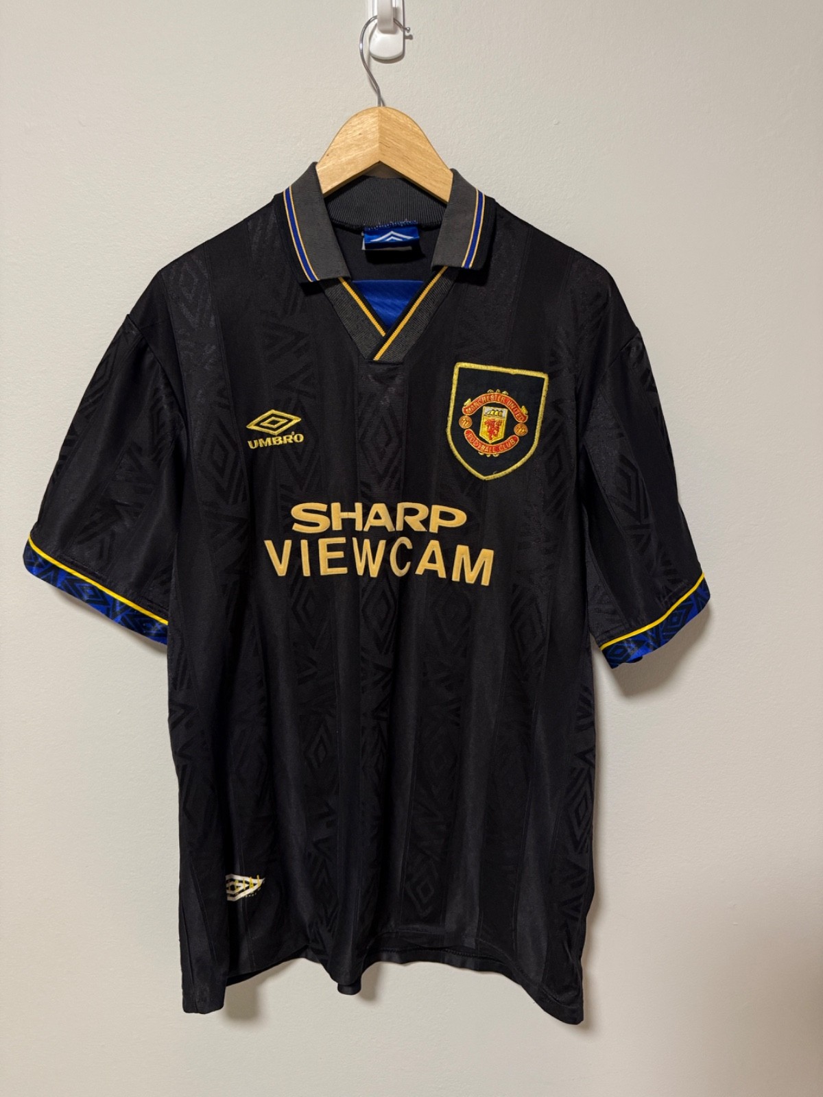 ウェア MANCHESTERUNITED soccer uniform1995 XL MANCHESTER UNITED 1995 1996 THIRD FOOTBALL SHIRT SOCCER