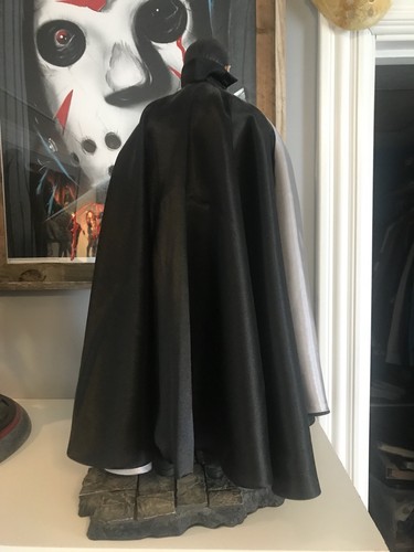 Sideshow Dracula Premium Format Universal Monsters