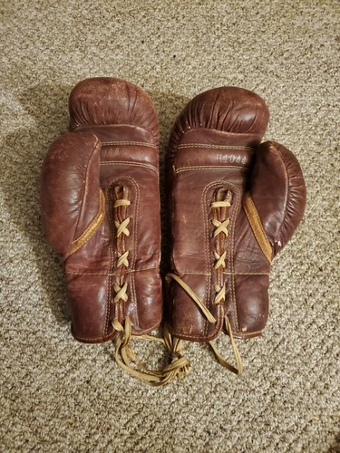 Wilson ビンテージ グローブ 硬式用 1941年 アンティーク Wilson ビンテージ グローブ 硬式用 1941年 アンティーク Wilson
