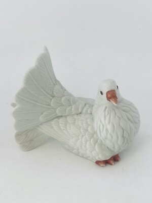 VTG Royal Crown Lovely Ceramic Hand-Painted Turtle Dove Figurine 5 